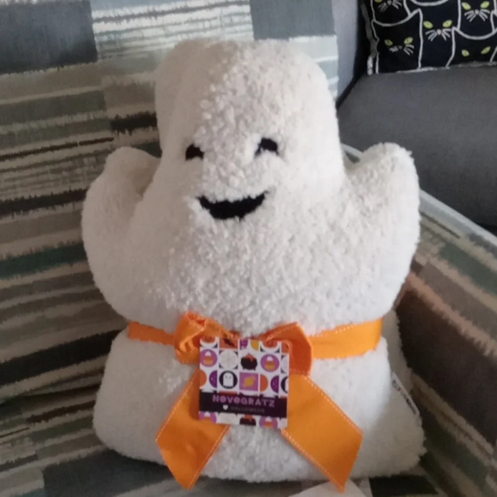 Novogratz Halloween Ghost Pillow Set of 2 👻👻👻👻👻
